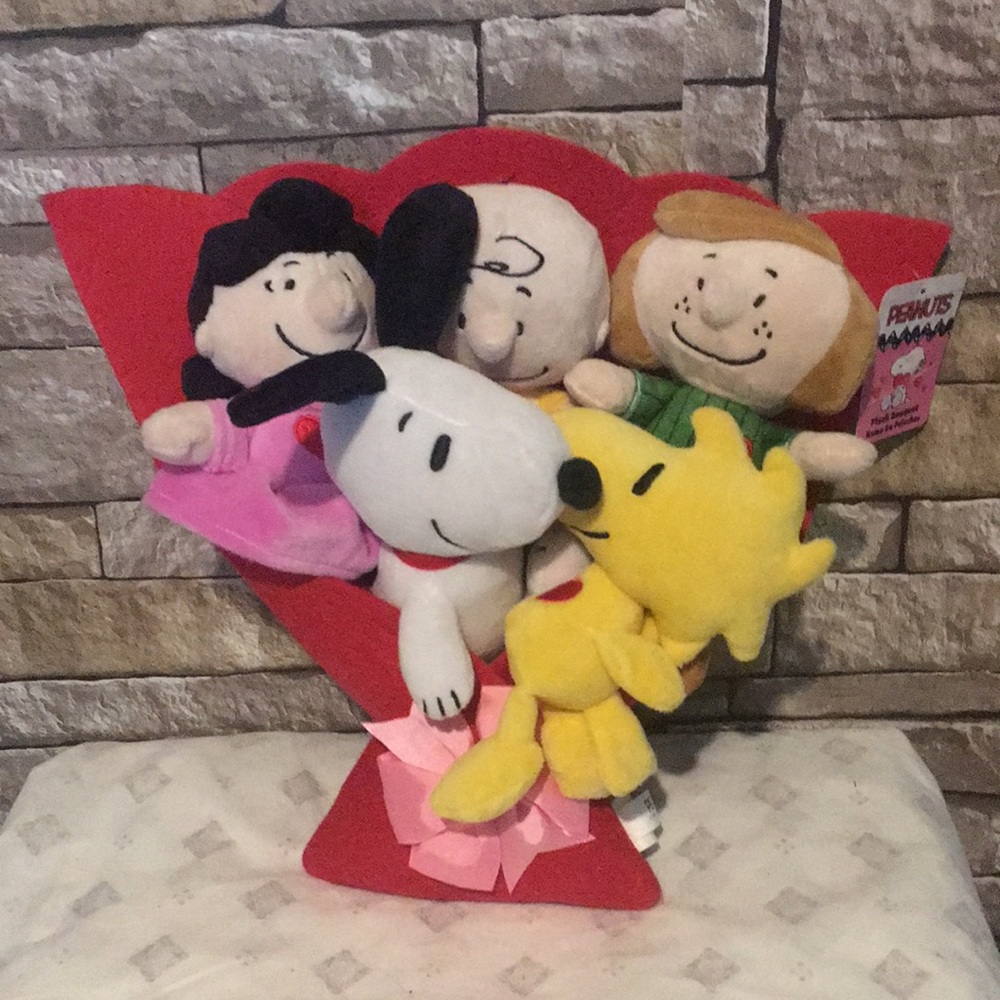 Snoopy and the Peanut Gang Bouquet